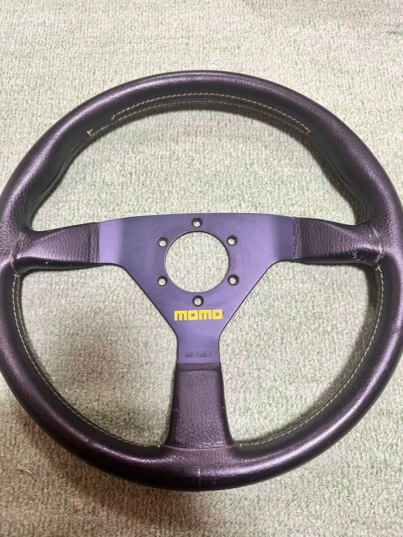 momo ステアリング タイプV35