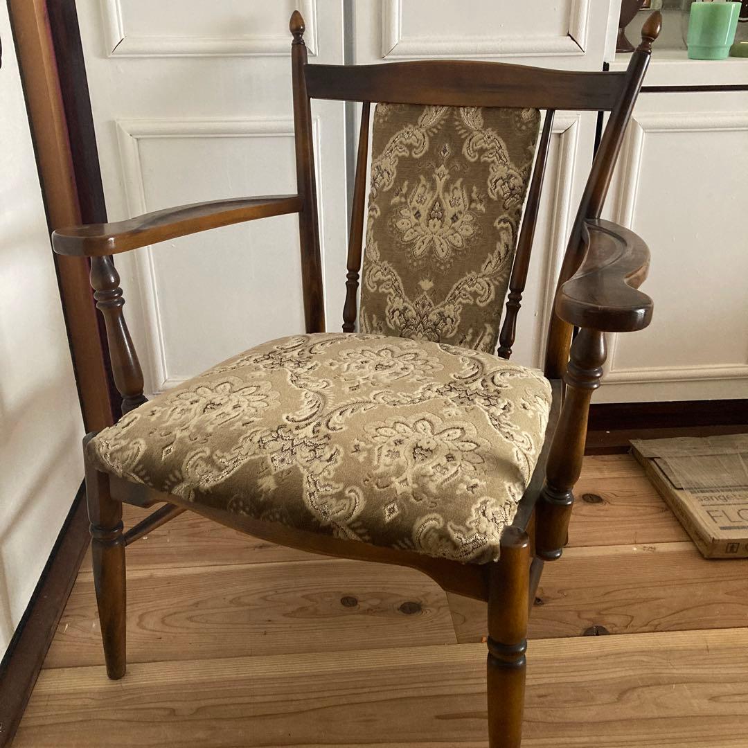 期間限定　オールドカリモク　コロニアル　クラシックスタイル　アームチェア