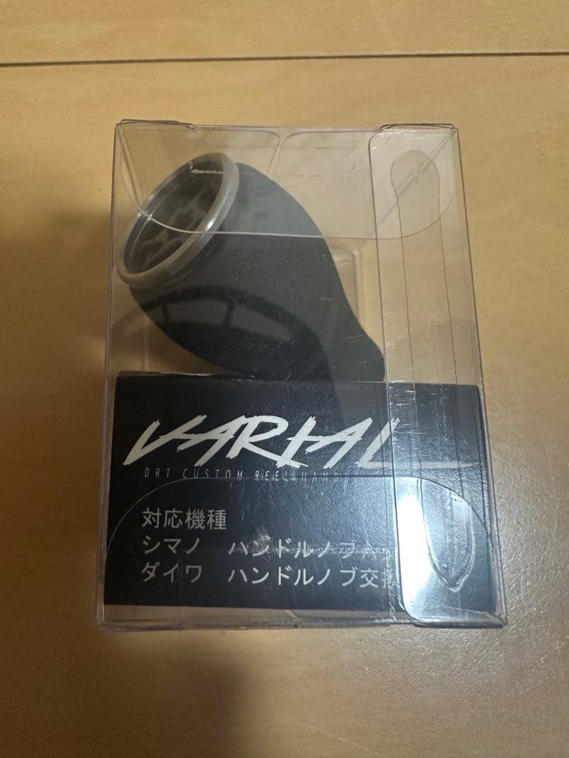 DRT バリアル カルフォームノブ単体ブラック　シルバーリム