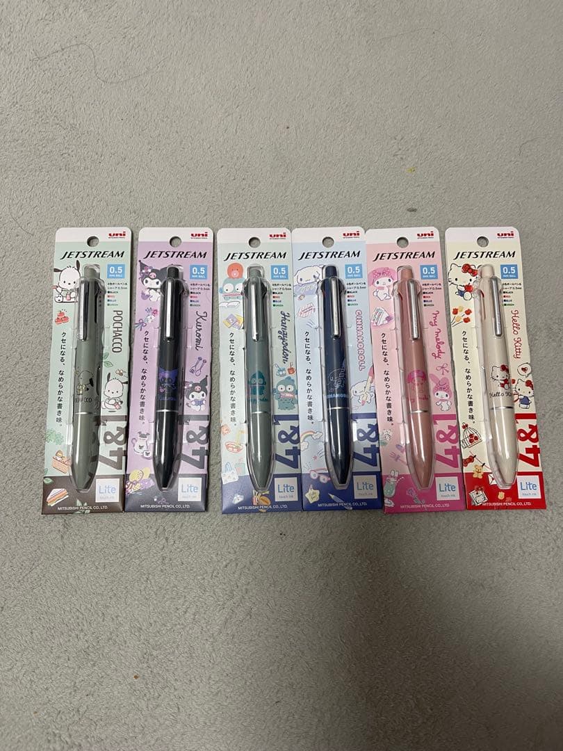 【新品　６種✖️19セットまとめ売り】新品ジェットストリーム Lite サンリオ