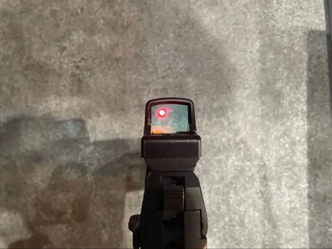 東京マルイ　HK45 電動ハンドガン及びレッドドットサイト及びケース等付き