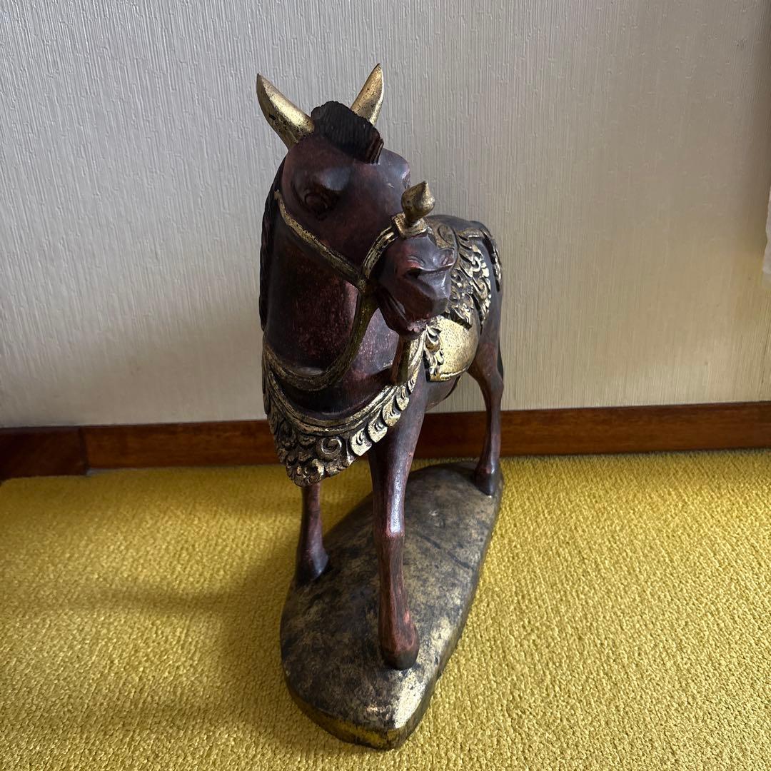 馬の彫刻 アンティーク　置物　オブジェ