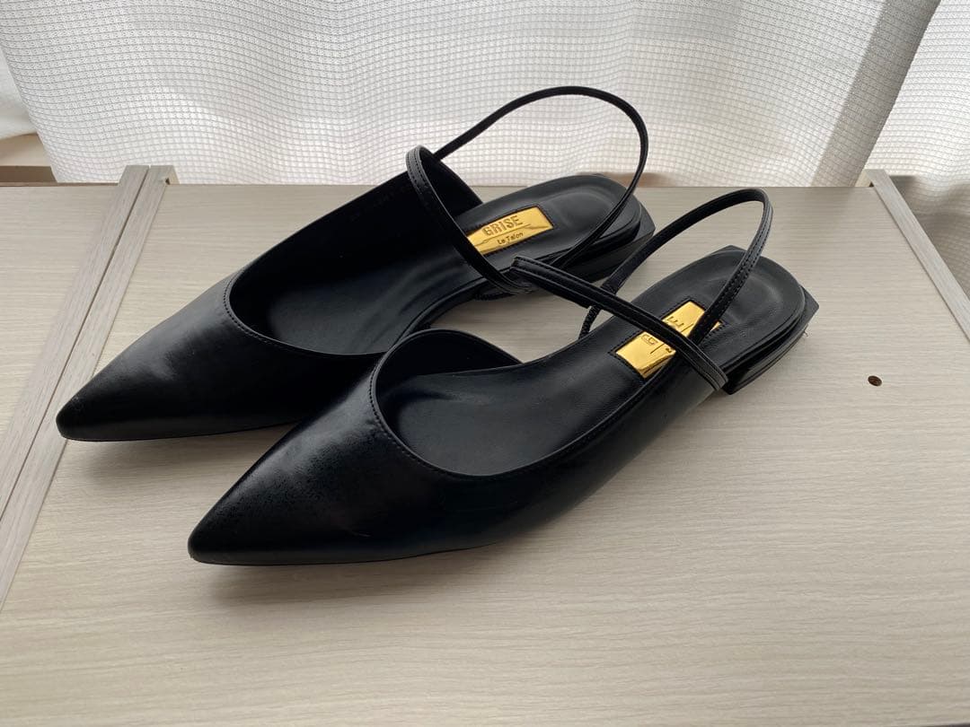 ルタロン　GRISE ポインテッドストラップスリングバック　25cm