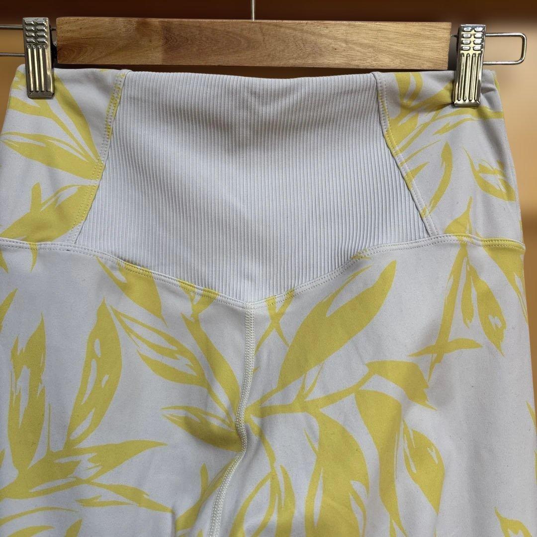 スカーラヨガウエア　上下　Mサイズ ブラトップ　レギンス