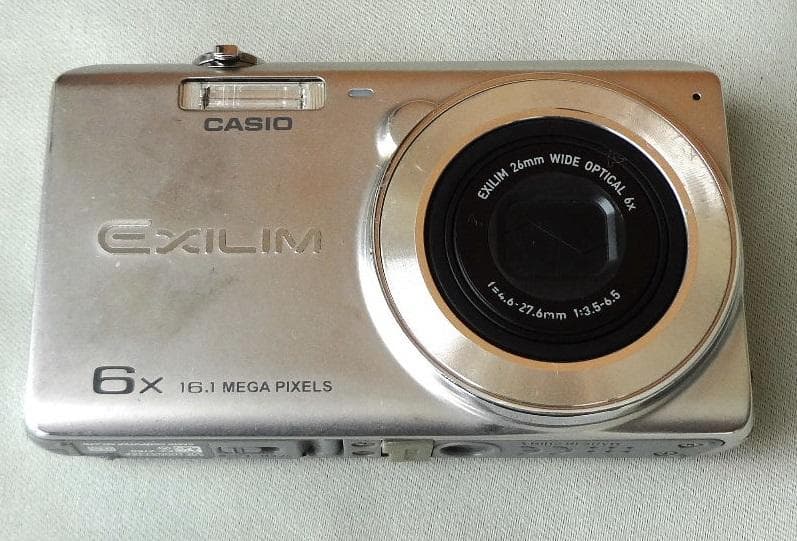 CASIO カシオ EXILIM EX-Z780 コンパクトデジタルカメラ