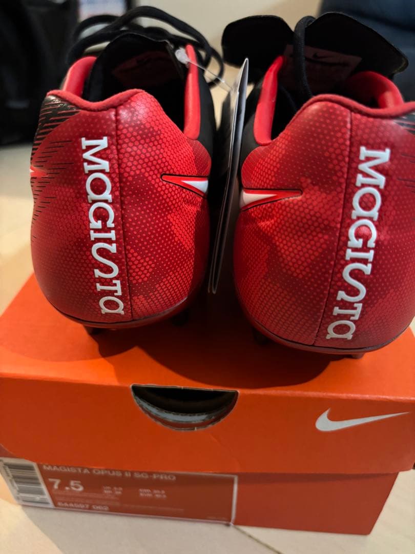 シューズ NIKE MAGISTA OPUS ll SG-PRO AC