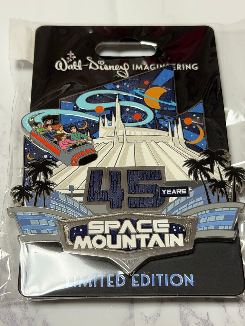 ディズニー　ピン　ピンバッジ