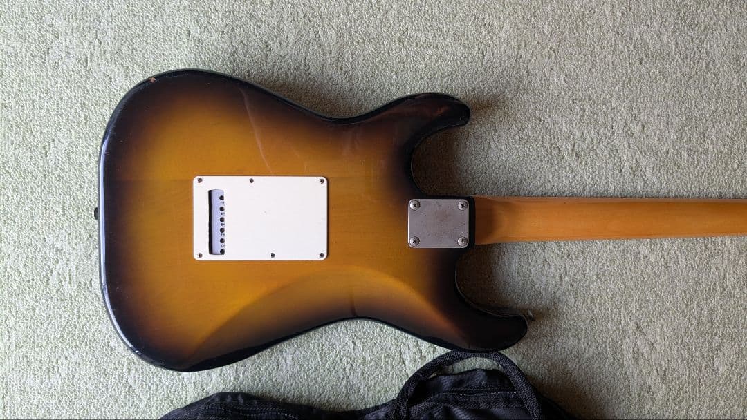 Fresher STRAIGHTER　国産ストラトタイプモデル80's