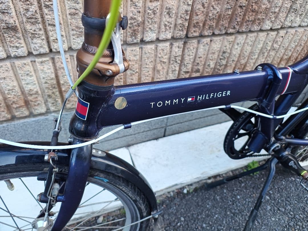 トミーヒルフィガー 折り畳み 20インチ