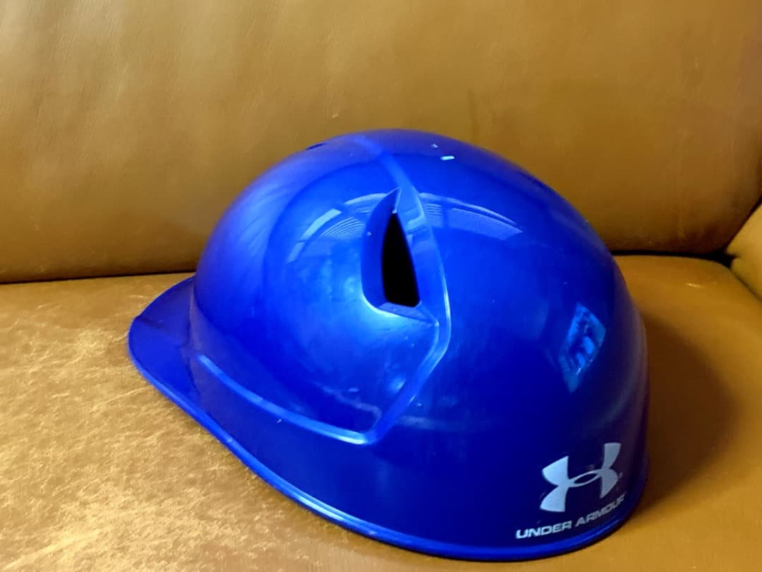 新品2025年アメリカ限定☆最高級アンダーアーマー☆キャッチャーヘルメット☆青☆