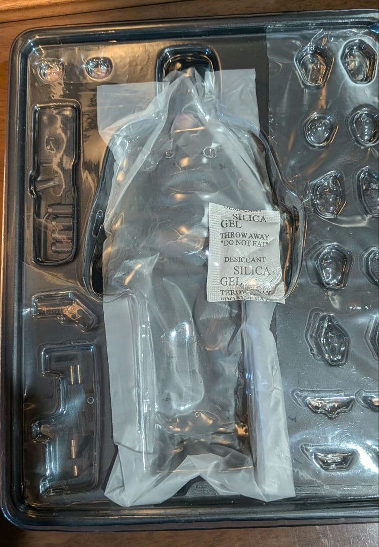 INART バッドマン 1/12 ダークナイトライジング デラックス版