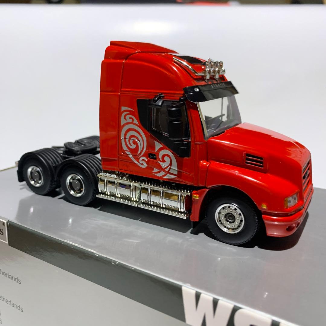 WSI 1/50 IVECO STRATOR RED トレーラーヘッド