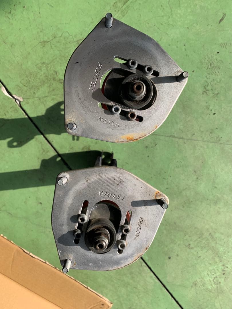 ak12 マーチ　車高調