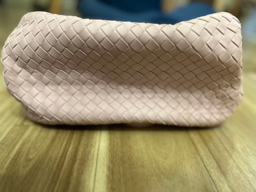 ボッテガヴェネタ　レア　ピンク