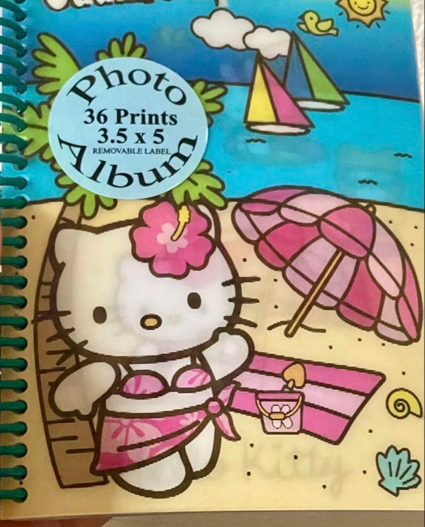 キティ カオハナ　ハイビスカス　水着 日焼け ガングロキティ ハワイグアム