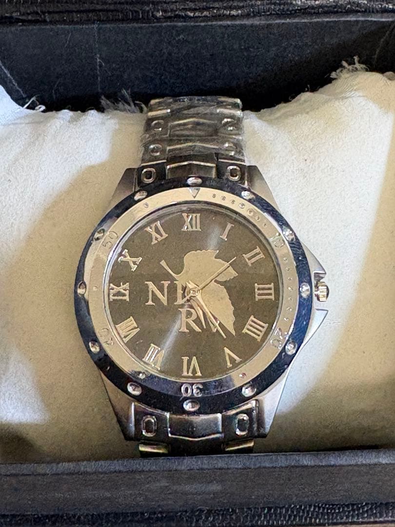 エヴァンゲリオン　NERV シルバー 腕時計