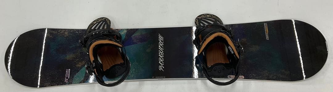 YONEX PARKSHREW スノーボード、FLUXバインディング