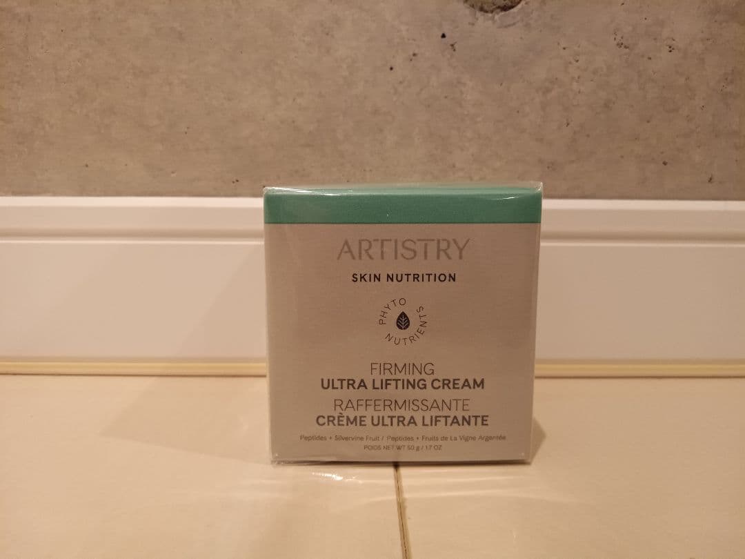 27〜1/5発送休み★猫飼ってます♪　新品　スキンNT ひきしめクリーム