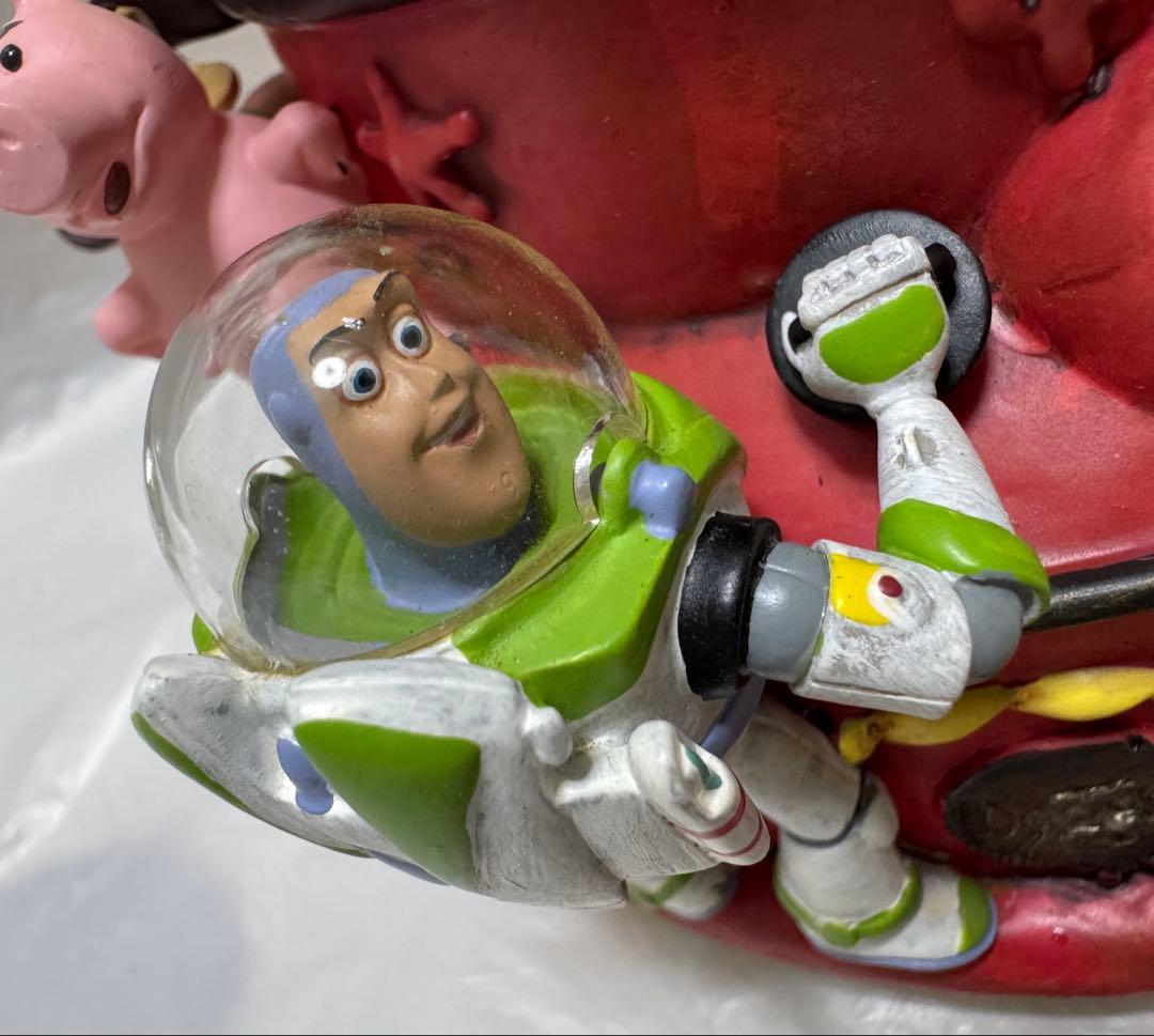 トイストーリー2 赤ランタン ライトアップ オルゴール付き スノーグローブ