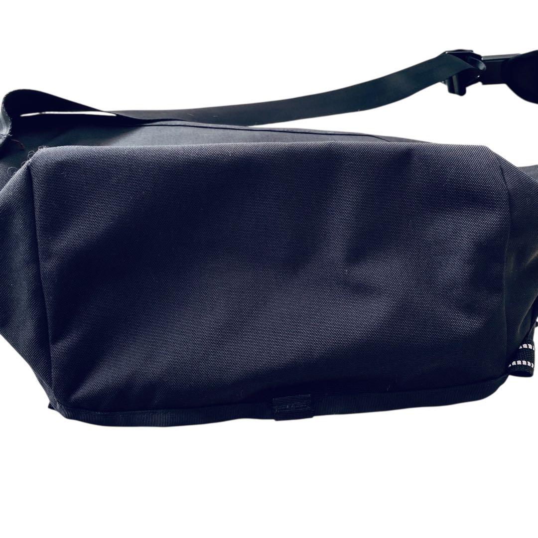 CHROME クローム【極美品】ミニメトロ オールブラック メッセンジャーバッグ