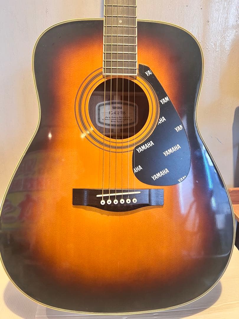 美品　ヤマハ　FGー432TBS ギター