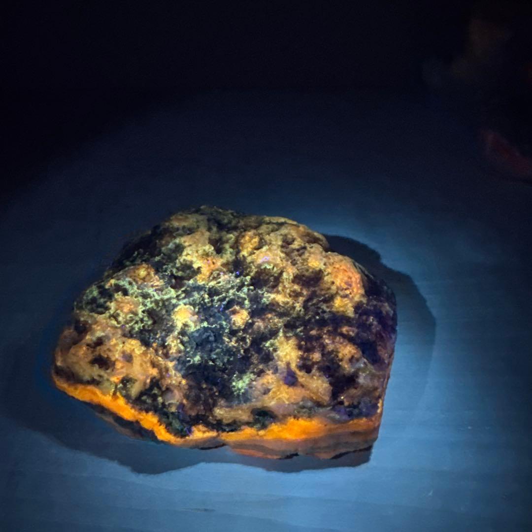 北海道石　然別オパール　蛍光オパール632ｇ