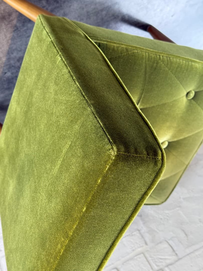 カリモク60 カフェチェア モケットグリーン