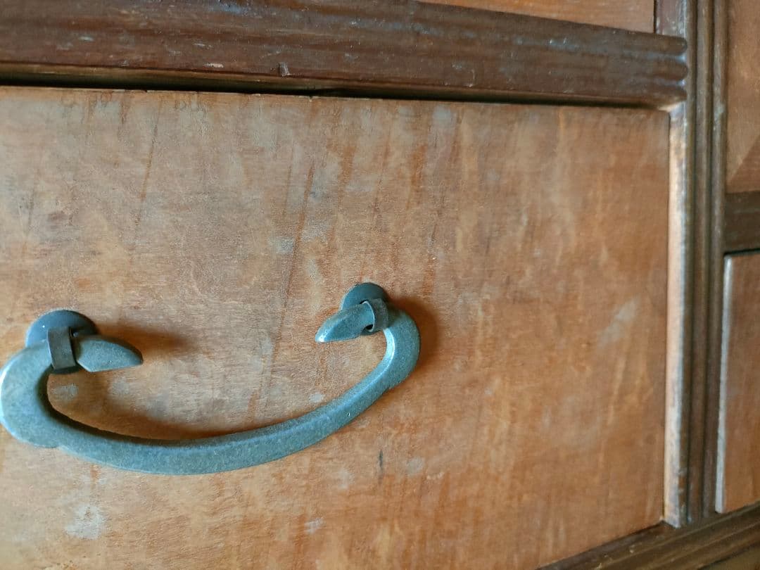 レトロな箪笥　幅122cm 高さ170cm 奥行42cm