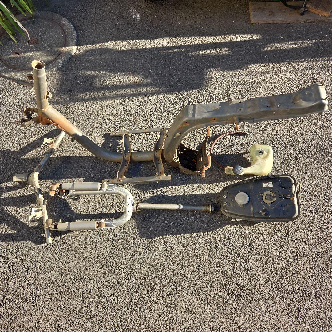 af09 スーパータクト クレージュタクト フレーム ハンドル タンク