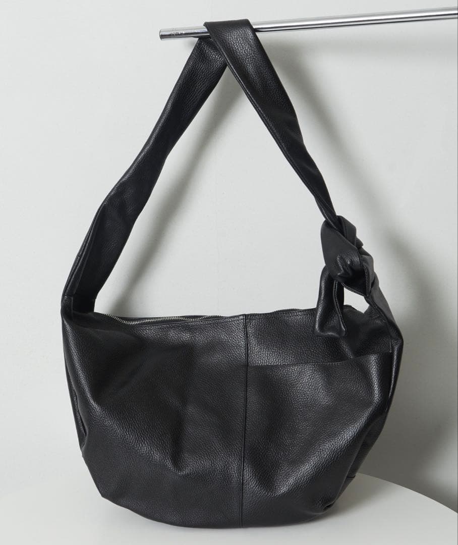 Firsthand/Leather Banana Big Shoulder 牛革