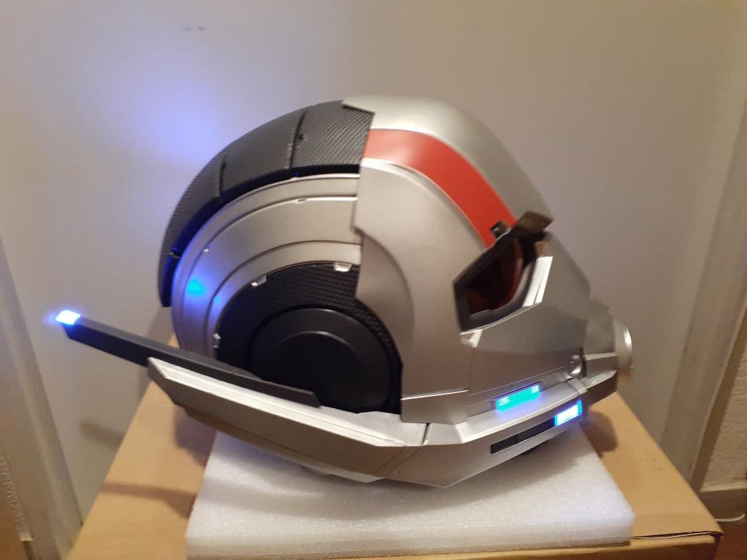 ハズブロ マーベルレジェンド１/1アントマン エレクトリックヘルメット