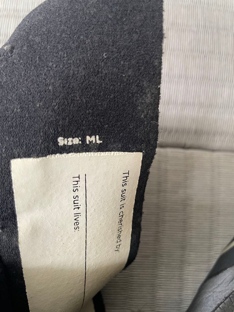 おとひと HUUB ウェットスーツ ML ブラック/レッド