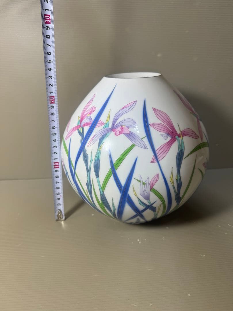 2579 香蘭社　春蘭　花瓶