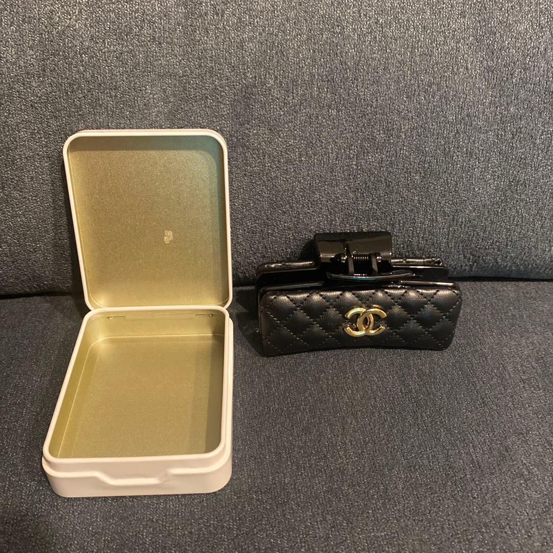 CHANEL ブラック キルティング ヘアクリップ✖️カンカンケース