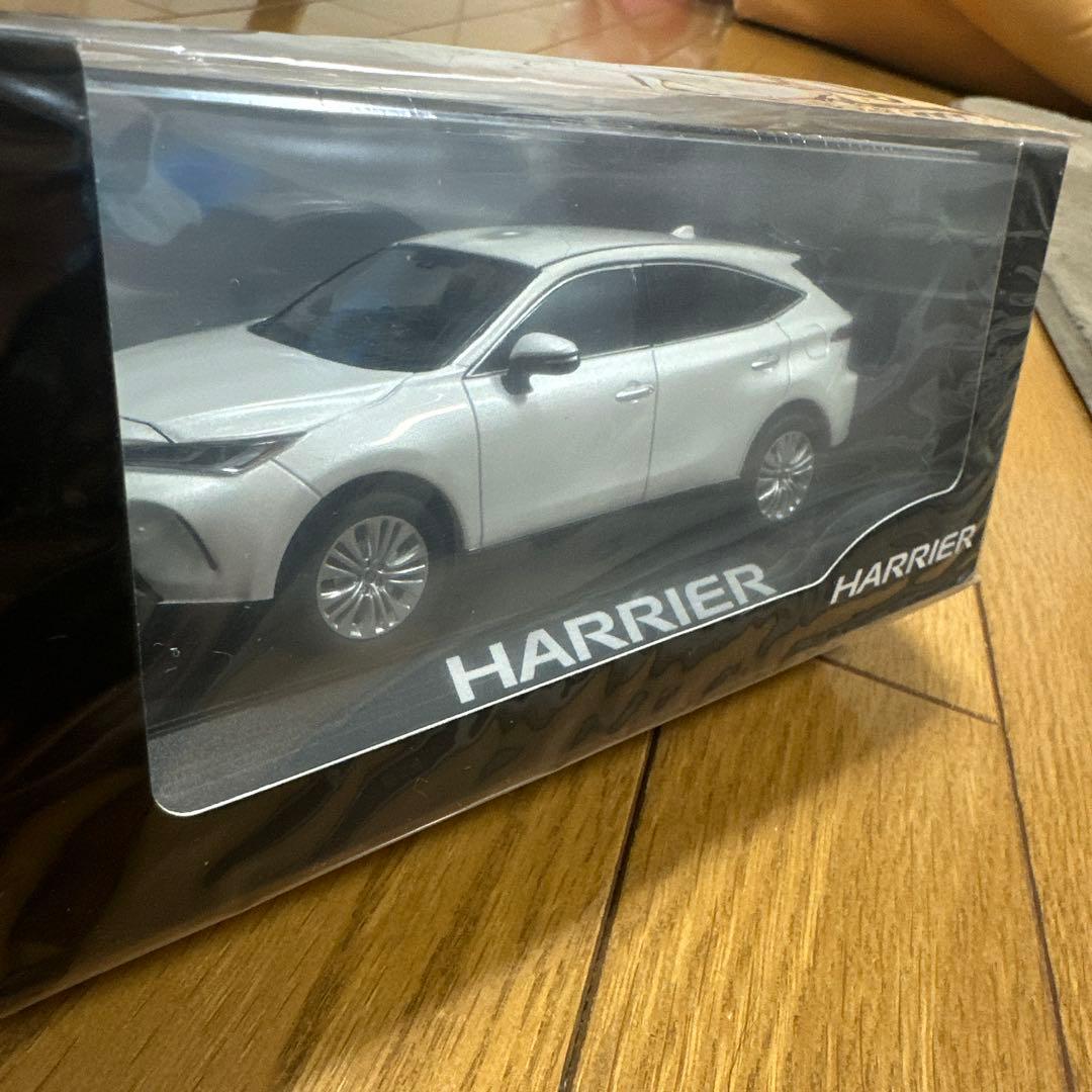 カラーサンプルミニカーハリアー90系