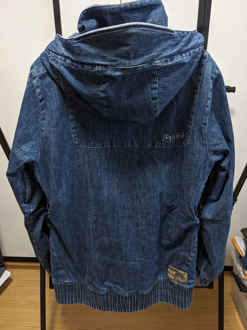 美品　ボルコム　スノーウェア　デニム地