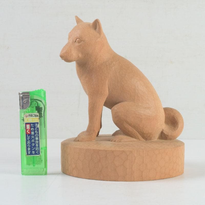新木　氷馬 富山県工芸家　得地秀生作　木彫　犬　置物　共箱　V　9559