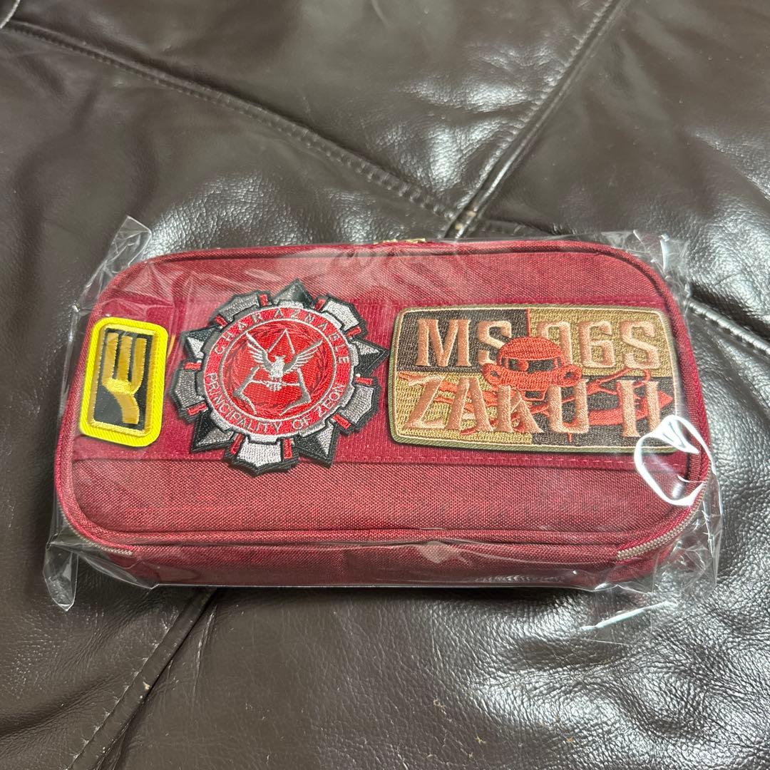 バンダイ 機動戦士ガンダム ガジェットケース シャア専用ガジェットケース