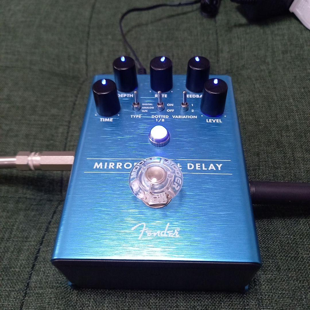 『美品』Fender MIRROR IMAGE DELAY エフェクター