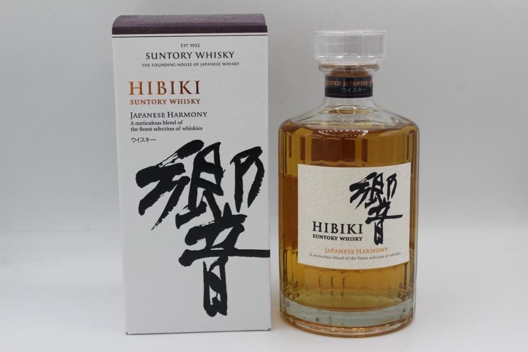 サントリー　響　ジャパニーズハーモニー　700ml