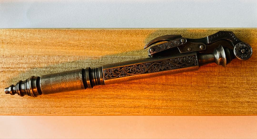 中山英俊 ライド・ザ・ウイング／竹内重利彫金