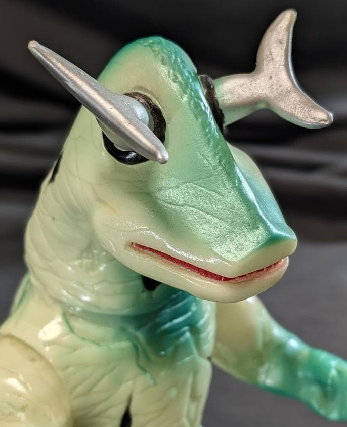 エレキング「ウルトラセブン」登場怪獣（ブルマァク復刻）蓄光版ソフビフィギュア