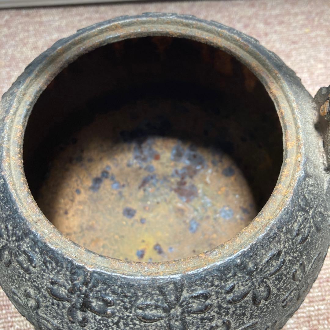 大正期昭和初期晴寿堂花模様鉄瓶