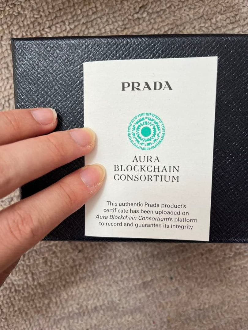 PRADAプラダ カードケース 名刺入れ トライアングルロゴ ライトブルー