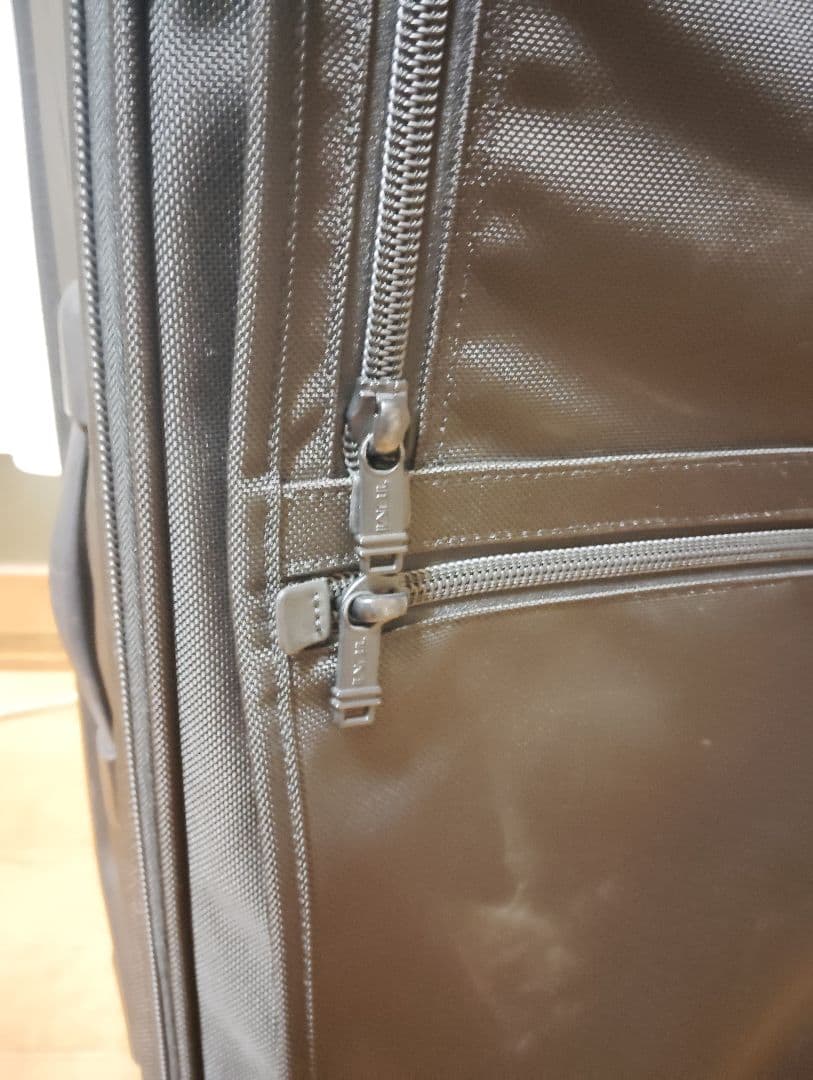 トゥミ キャリーバッグ　スーツケース　ビジネス　出張　22026 81L 大容量