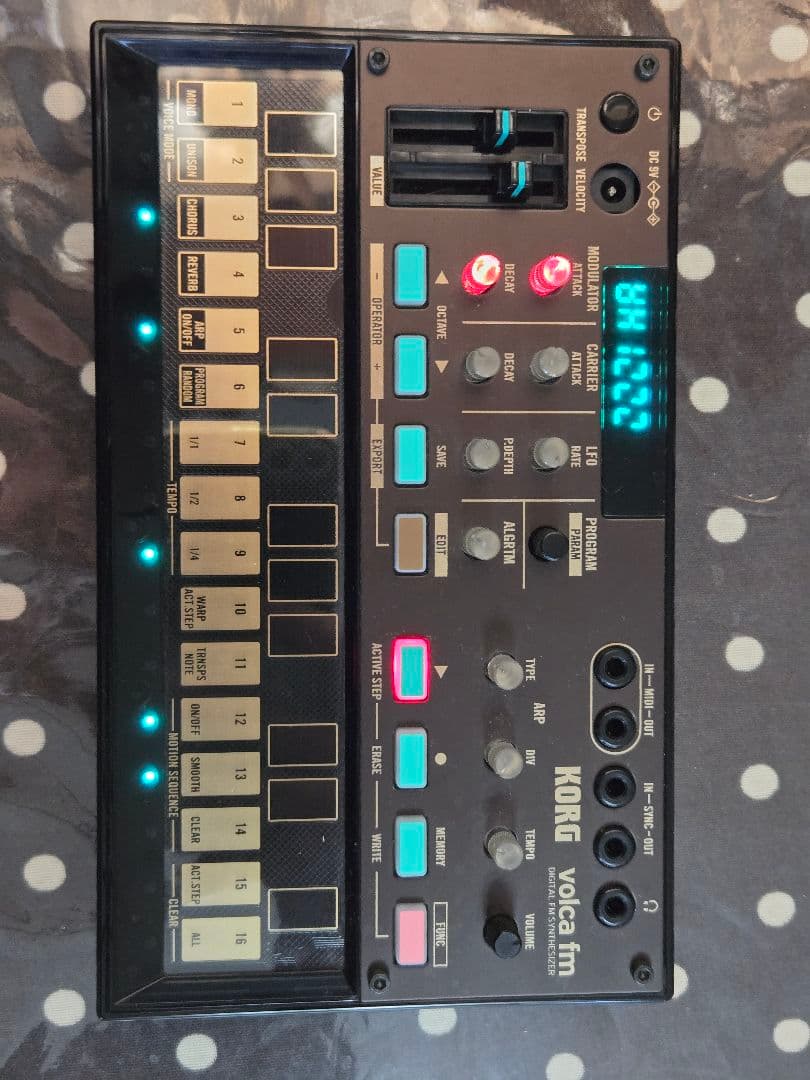 KORG volca fm2 シンセサイザー