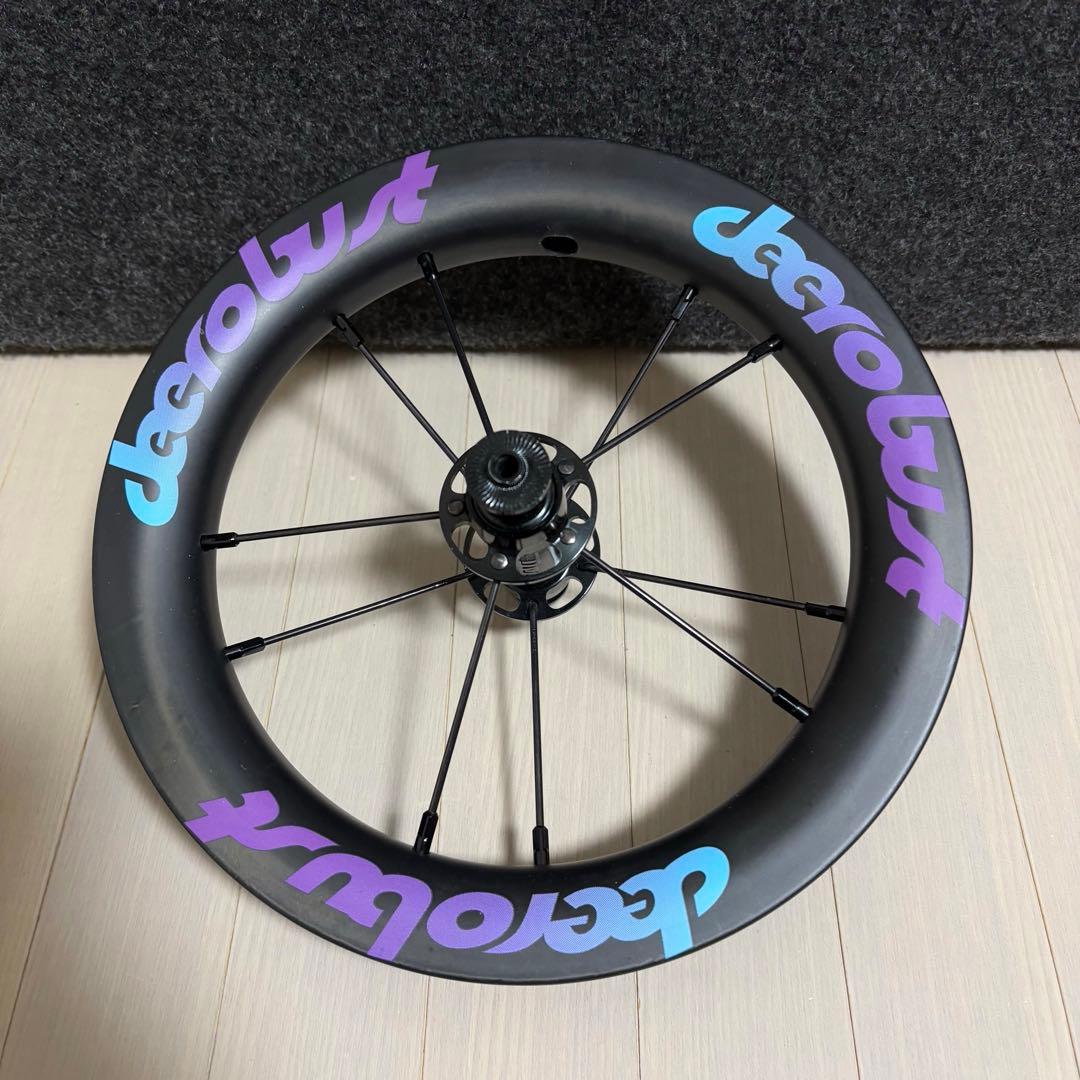 Deerobust dati バランスバイク　カーボンホイール　ストライダー