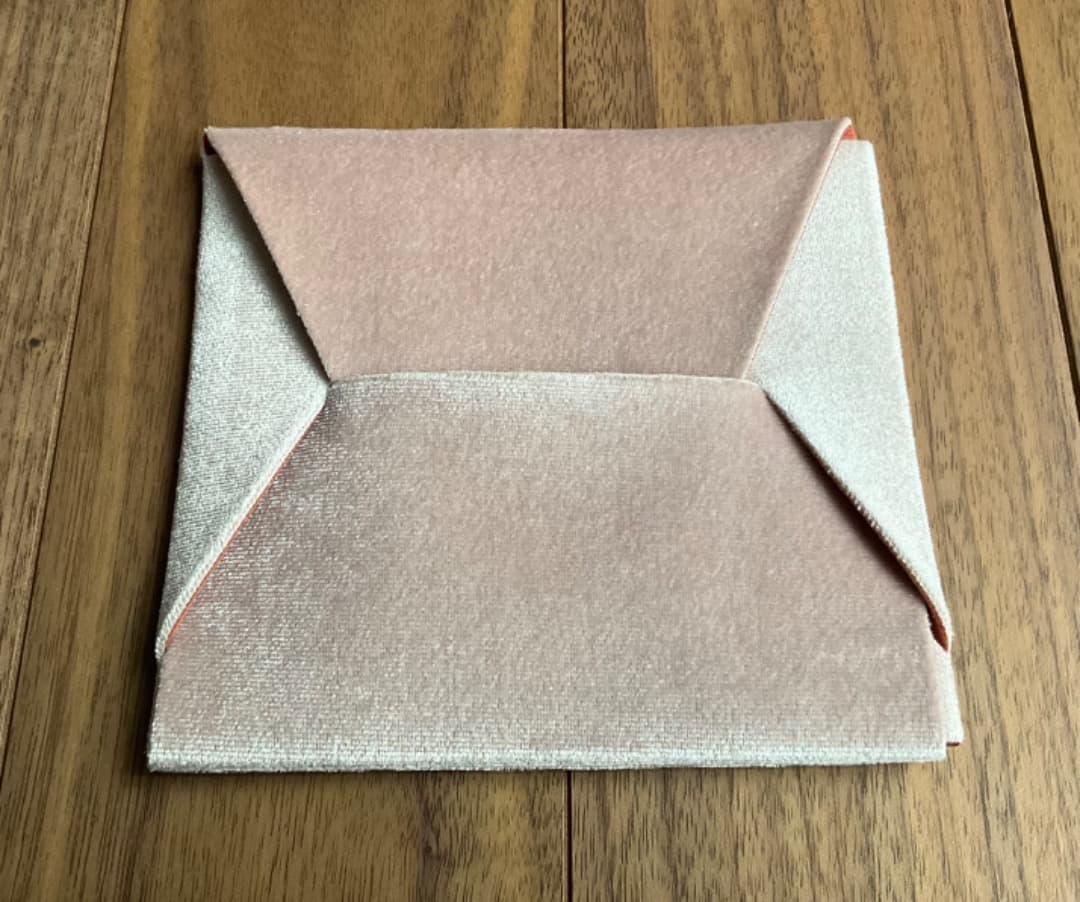 GABRIELA ARTIGAS/ PAVE INFINITE TUSKピアス