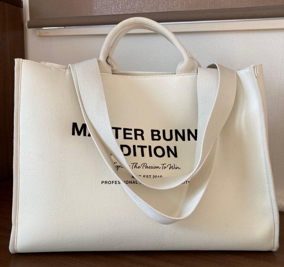 パーリーゲイツ　MASTER BUNNY EDITION ロッカーバッグ