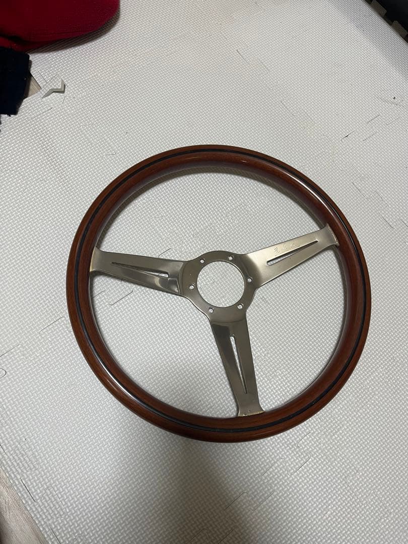 ナルディ　36π？ウッドステアリング